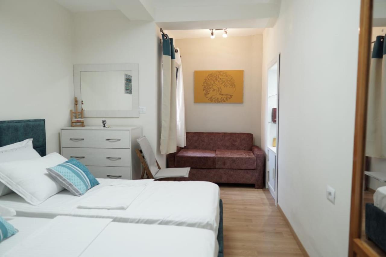 Luka'S Apartment Sarandë Eksteriør bilde